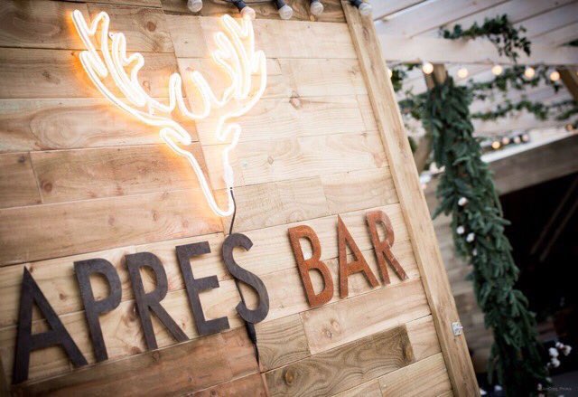 Merry Christmas Eve #bristol! We will be open all day from 11am <a href="/AtBristol/">At Bristol</a> Millenium Square #popup #purespaces