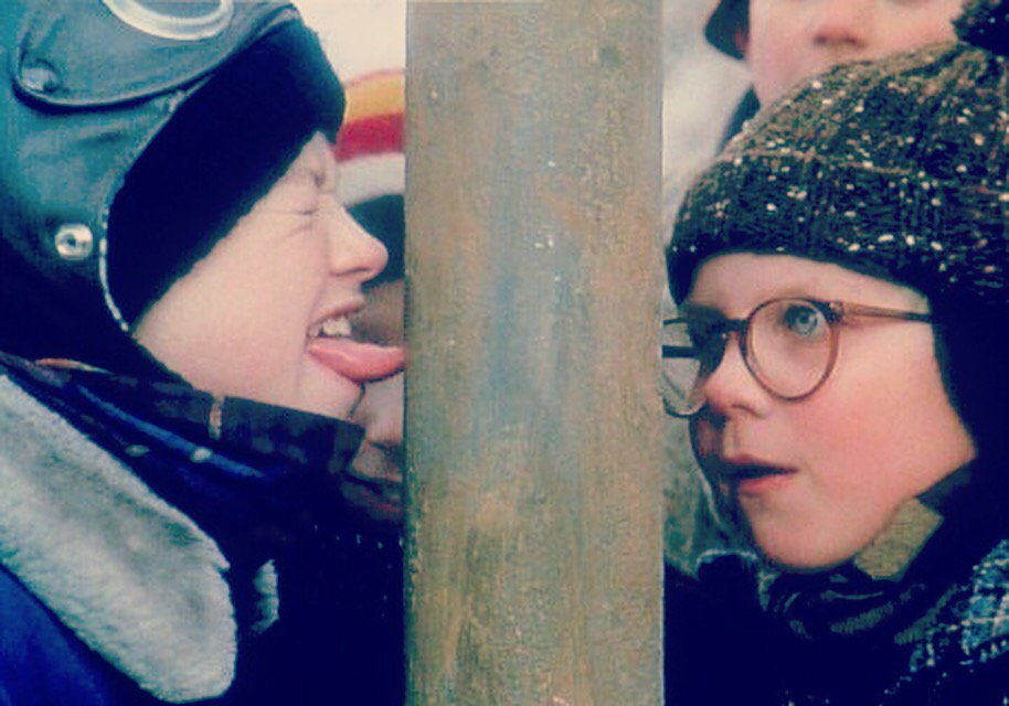 FramLeslie's tweet photo. #MerryChristmasEve https://t.co/7kzPJP9CoN