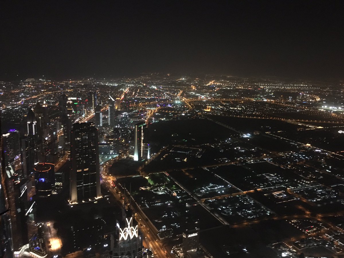 LiveTheModaLife's tweet photo. Christmas Eve research for the future! #BurjKhalifa #modalife #prs #floor148 https://t.co/5MD5sbQ6BI