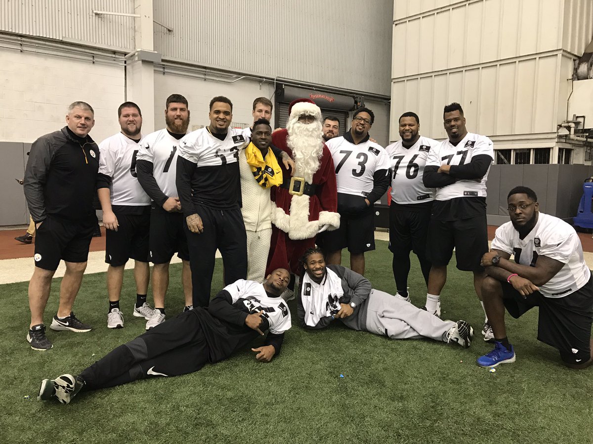 He knows if you've been bad or good, so be good for goodness sake. #HereWeGo #Steelers