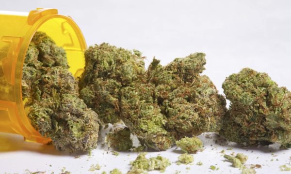 HIGH_TIMES_Mag's tweet photo. Judge Rules Federal Law Doesn’t Trump State’s Medical Marijuana Act.
https://t.co/cX7D43np5q https://t.co/aeSEeTEPkD