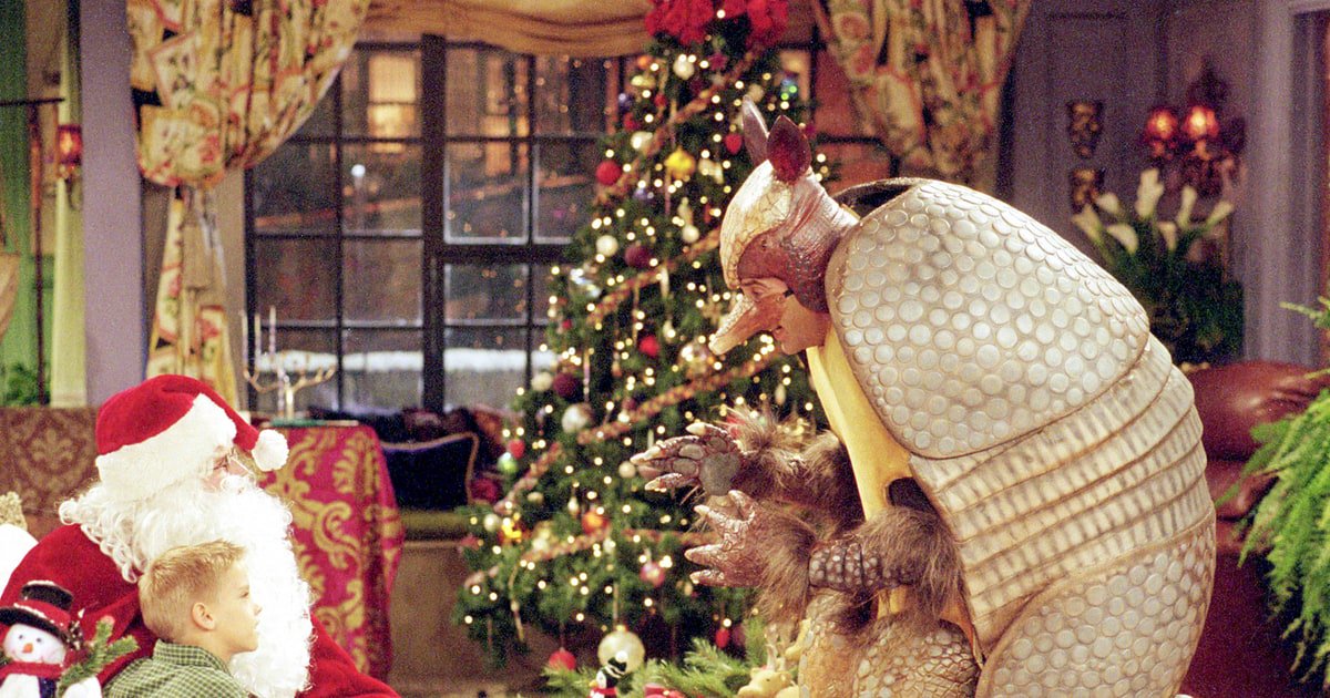 usweekly's tweet photo. 12 holiday episodes you can stream on Netflix right now: https://t.co/eyLohFy7po https://t.co/rO4bsOcwWR