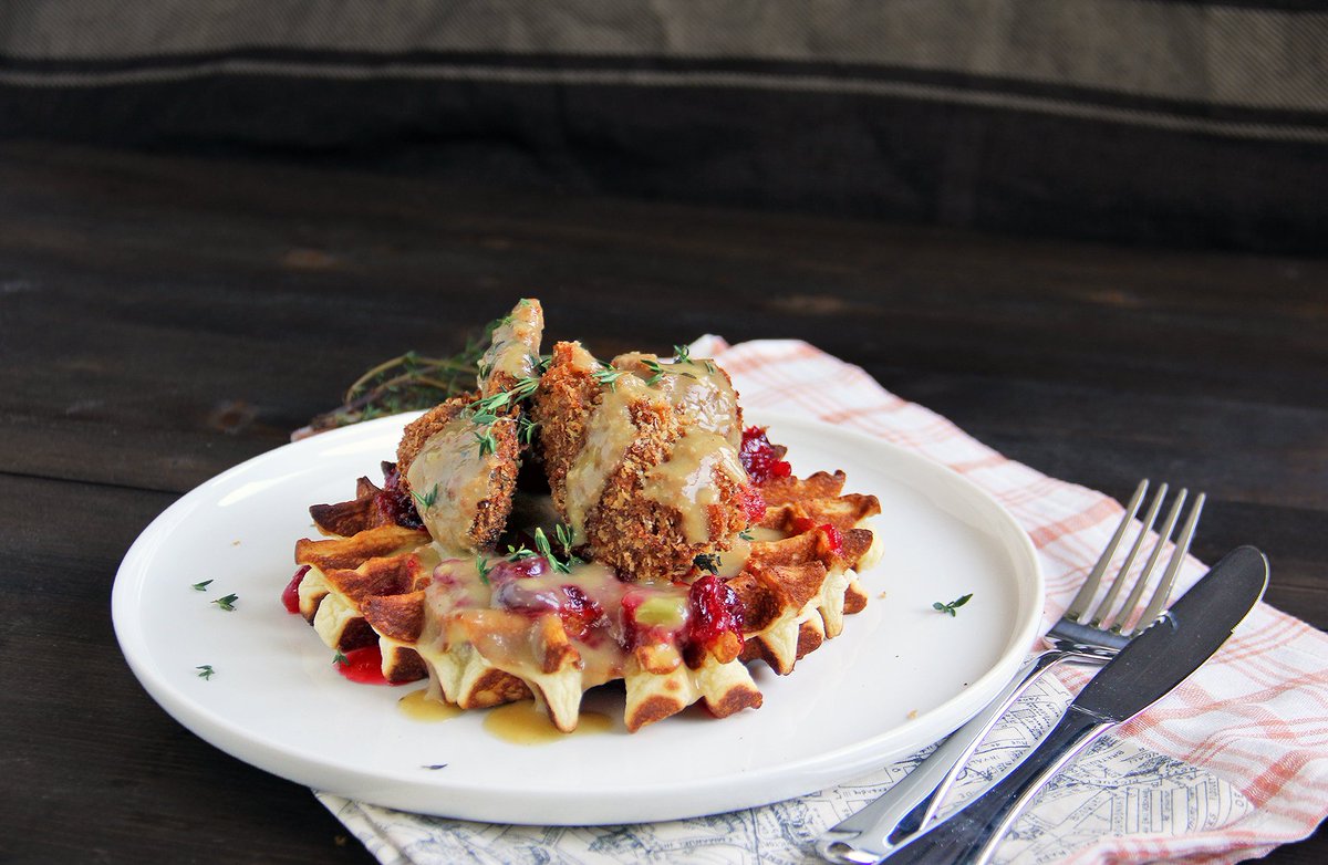 modestmotley's tweet photo. Chicken and waffles, perfect with Christmas leftovers! https://t.co/Mt0sk9LtBG #foodporn #recipe #friedchicken #waffles https://t.co/OXiiRYLJw8