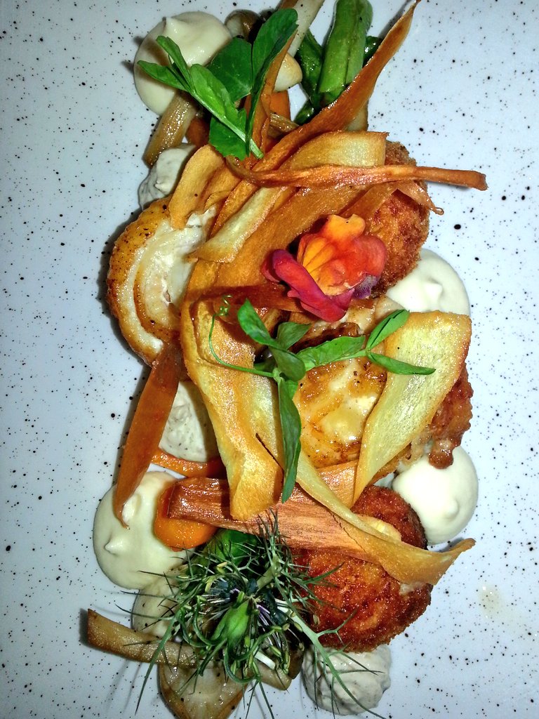 poplarschef's tweet photo. Xmas Eve Mains. @GerardHolden @holdenmanz https://t.co/4gG7xQxUOY