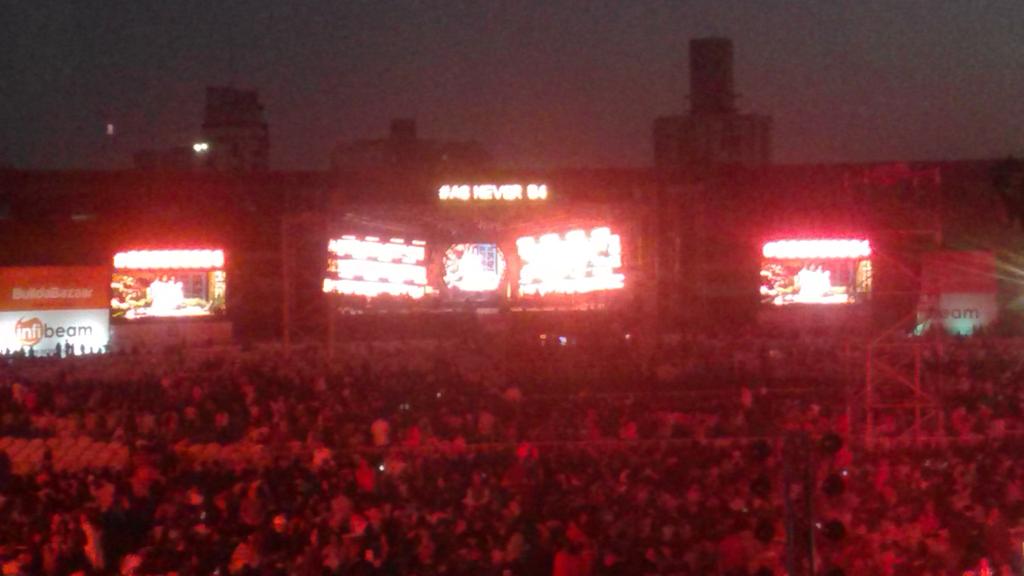 NikitaGoswwaami's tweet photo. #AsNeverB4 #asneverbefore #ArijitLiveconcert enjoyed lot #AmazingNight ๐ซ๐ต๐ผ๐ถ @TheArijitSingh @ArijitIsLove https://t.co/2hcPuww4jt