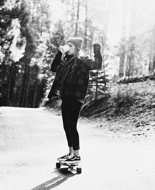 The_Mainline's tweet photo. That morning cruise on Christmas Eve. We hope your coffee was as good as ours.

#Coffee #Skate #Vans  #SleepCoffeeRide #MainlineCoffee https://t.co/fdGJPcdb4b