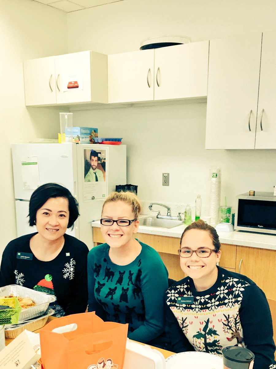 Happy Holidays from Riverbend! @jackienguyej5 @Lcolangelo_TD <a href="/hll82_lili/">Lili He</a>