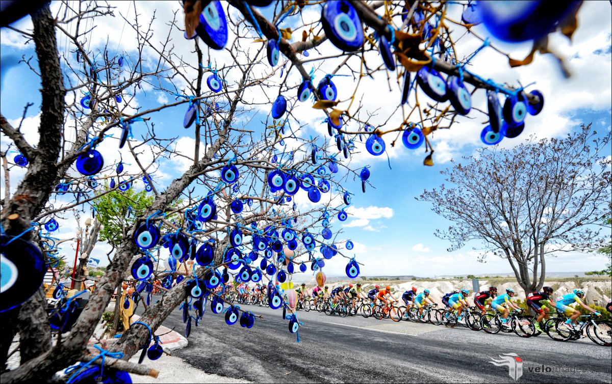 veloimages's tweet photo. My top 10 of 2016. #7 Stage 2 of @tourofturkeyTUR 2016 in the Magical Cappadocia region of Turkey. #ProCycling #TUR2016 https://t.co/JGVlM5BCw6
