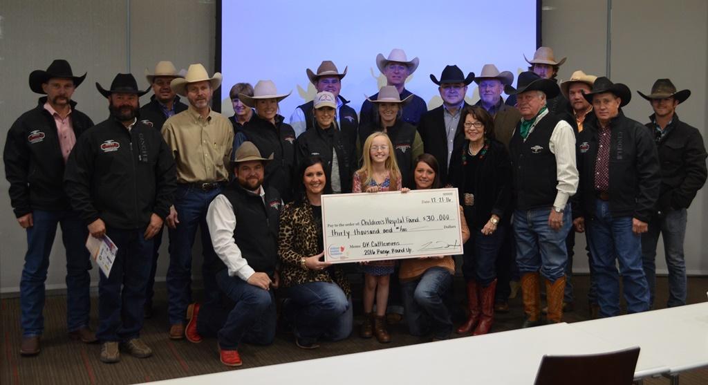DroversCTN's tweet photo. Oklahoma Cattlemen donate $30,000 to a children's hospital https://t.co/IMiqxNsqnp #aggivesback https://t.co/GuHA6kjhy9