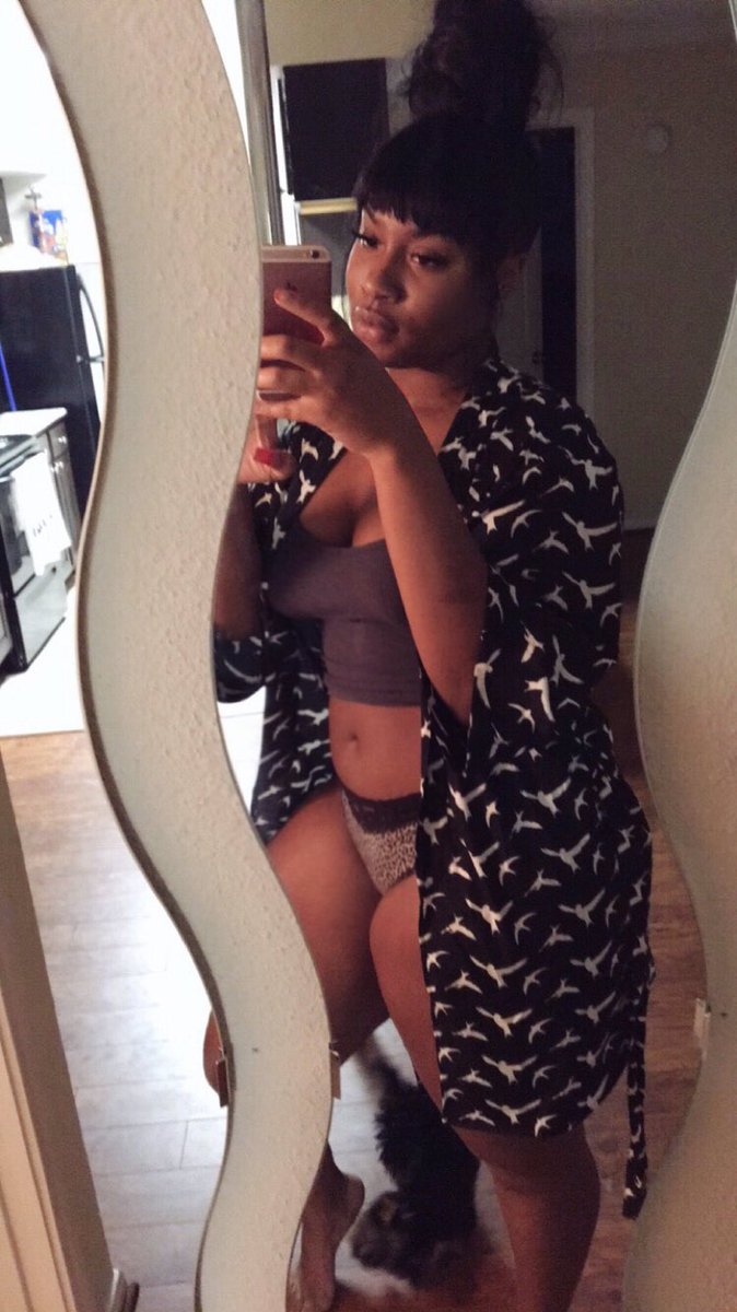LovelyDomo's tweet photo. Bad Bitxh 😜💕❤️ https://t.co/rO2qFxdz4q