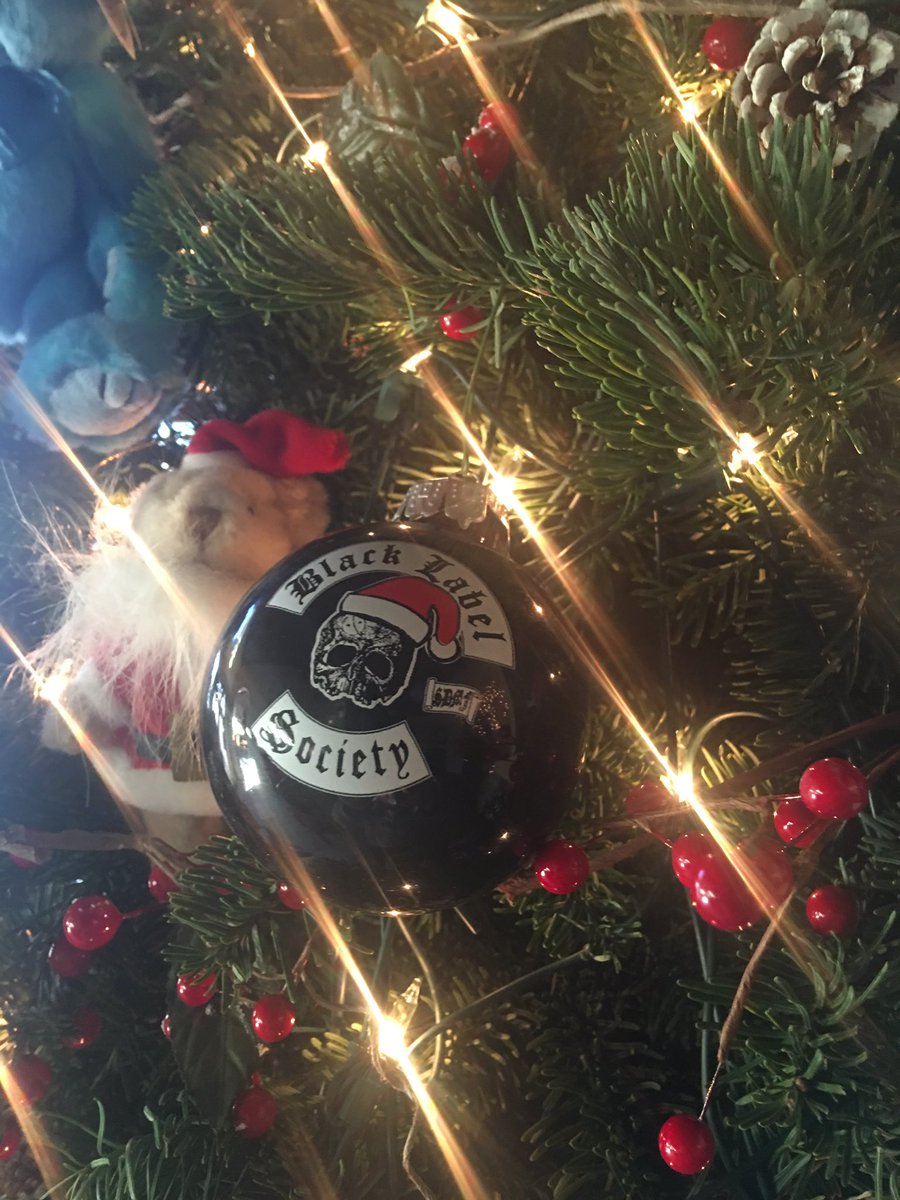 Zakk Wylde On Twitter Almighty Bl A Merry Christmas Eve To All Tblst Wyldeaudio Guitarcenter Deathwishcoffee Emg Pickups Tonepros twitter