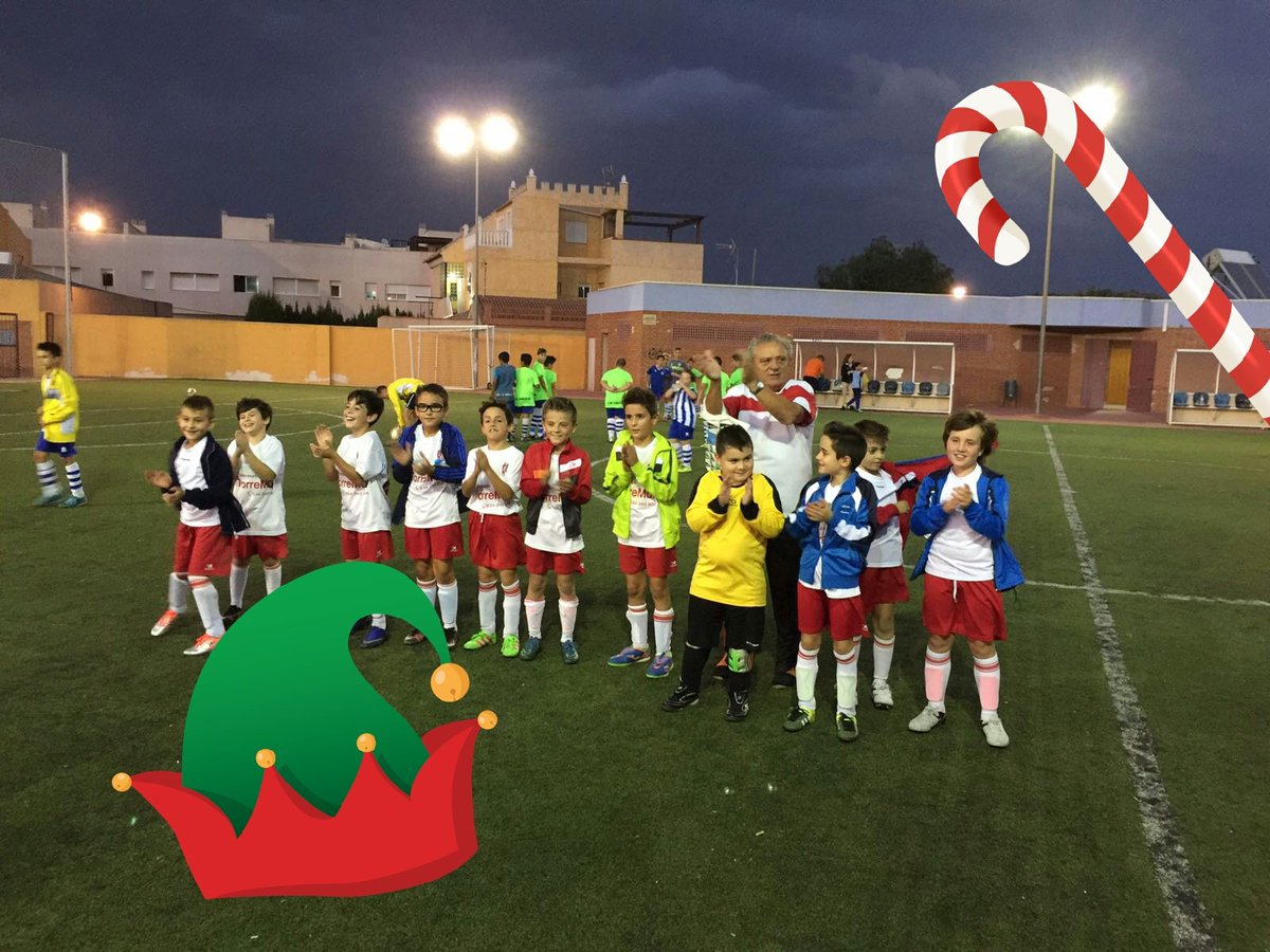 Los Benjamines del EFCorvera At. Os desean Felizzz Navidaaaad