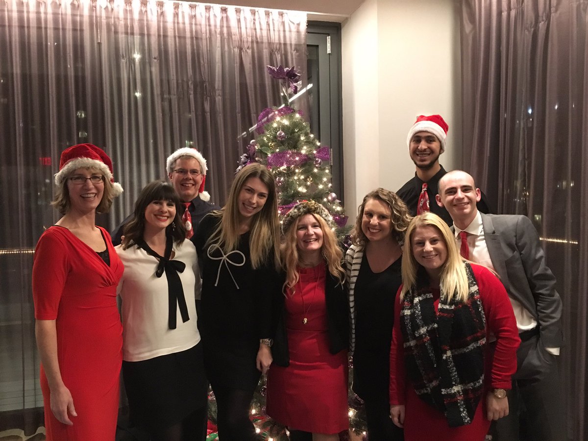 Julieksings's tweet image. The Harmony Jewels get a glowing review from one of our recent shows! gigsalad.com/julie_kinschec… #harmonyJewels #ChristmasMusic