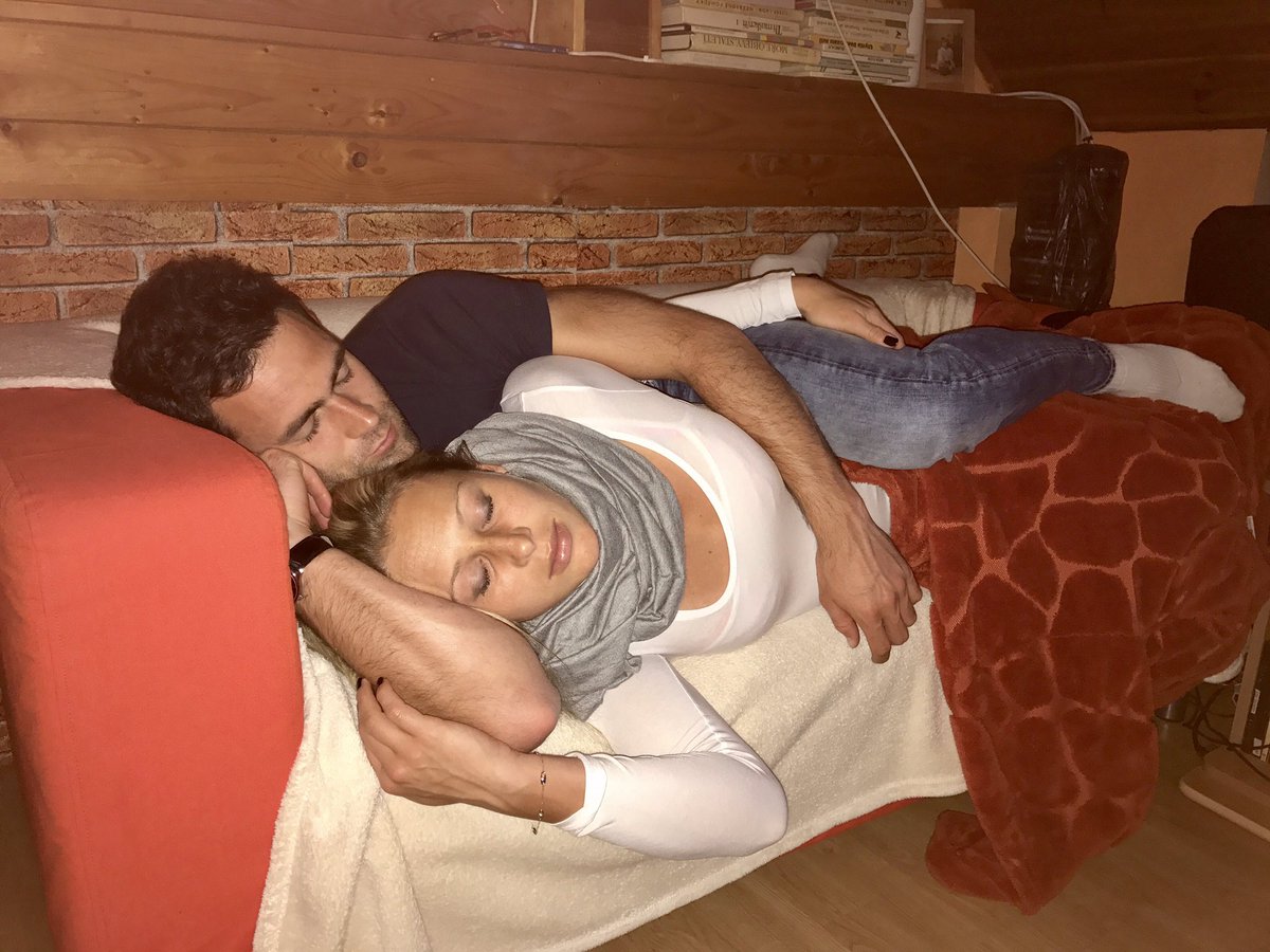 Takhle to dopada, kdyz na Stedry den rano trenujete💪💪. Prejeme Vam STASTNE a VESELE 🎄🎄 #jsematlet