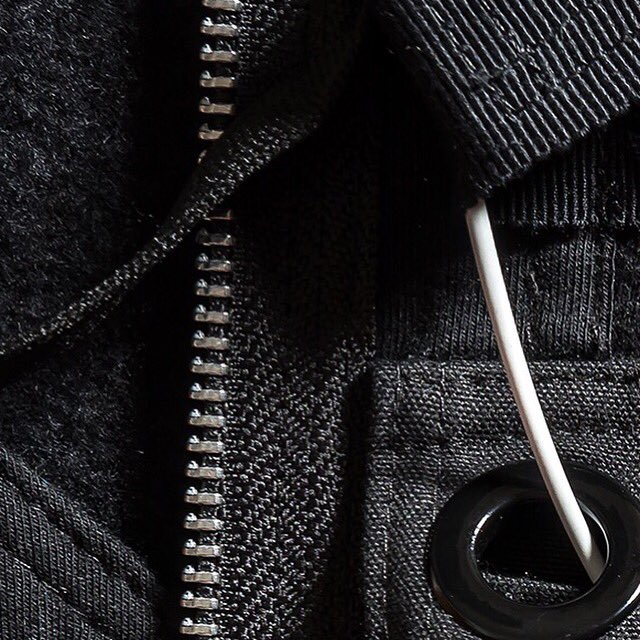 coming to kickstarter, hoodie that stores your mobile devices, with additional new features for iphone7. bit.ly/2ehAdjU  #iphone