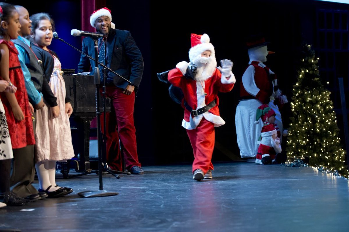 Diobpt's tweet photo. We round out our coverage of the @CA_Bridgeport #Christmas Concerts with St. Andrew Academy! https://t.co/EGlrOBk3OY