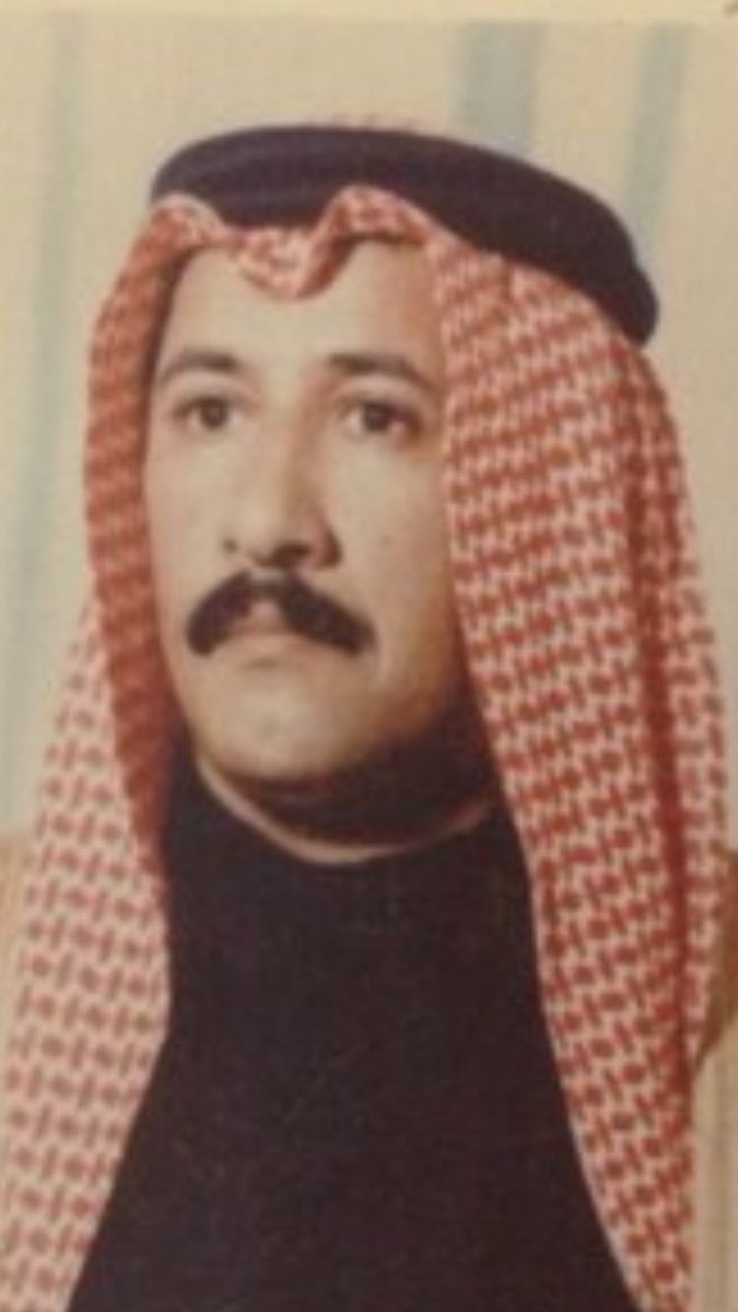 Abu_khaled1974's tweet photo. له منزلن ماينزله كل سلاف
لاثار عج الخيل باتلى المظاهير
منزل شرف واللي نزل فيه ماخاف
راعيه ابن حلاف واف التشابير 

#شاعر_الظفير#شباط_الظفيري https://t.co/Dtcc2CG0Ji