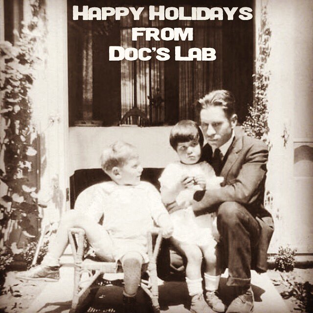 docslabsf's tweet photo. Happy Holidays from #DocsLabSF! #edricketts #docricketts https://t.co/pCHde2V04j