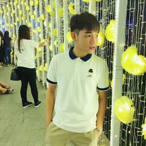 40Kingdom's tweet photo. Come join me, or you'll be left behind #BIGOLIVE > แชร์. https://t.co/Ybyl2A3dL9 https://t.co/eAnIczmdLH