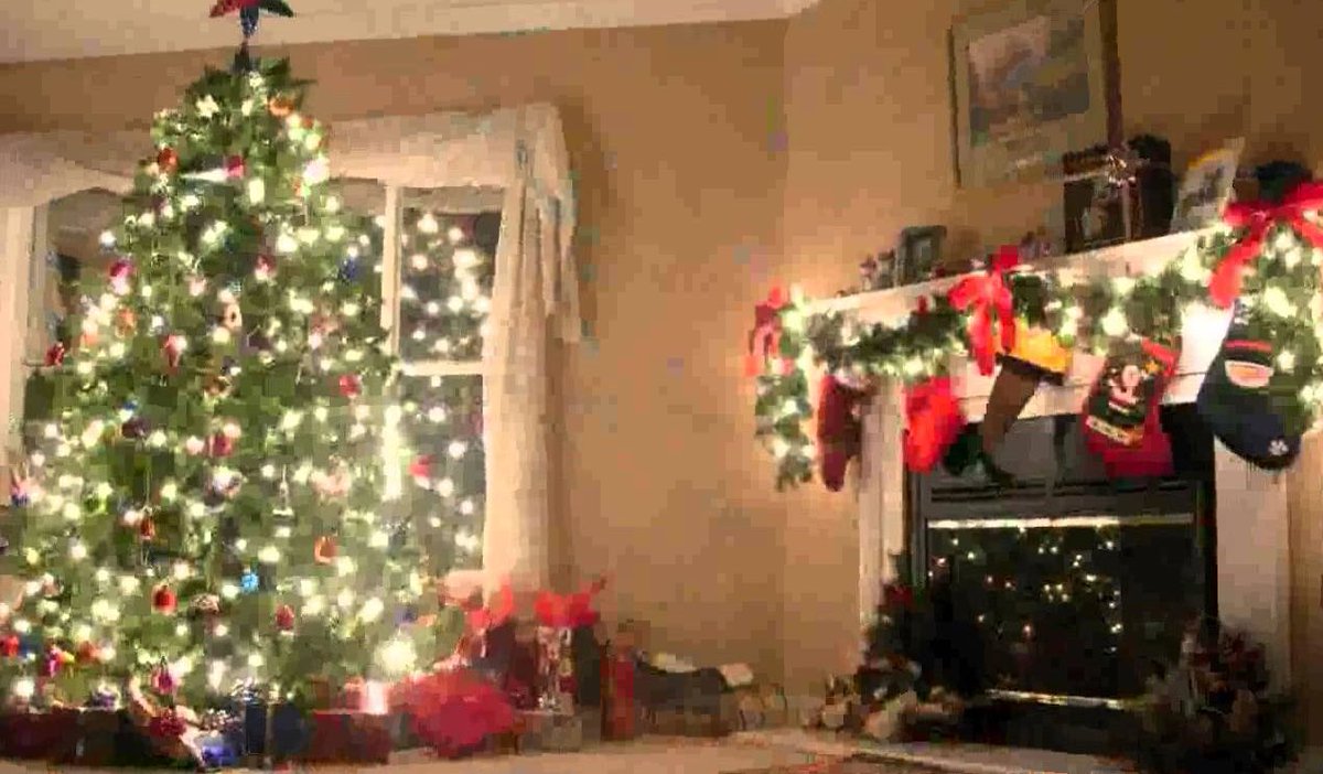 The boys did a great job helping with decorating :)