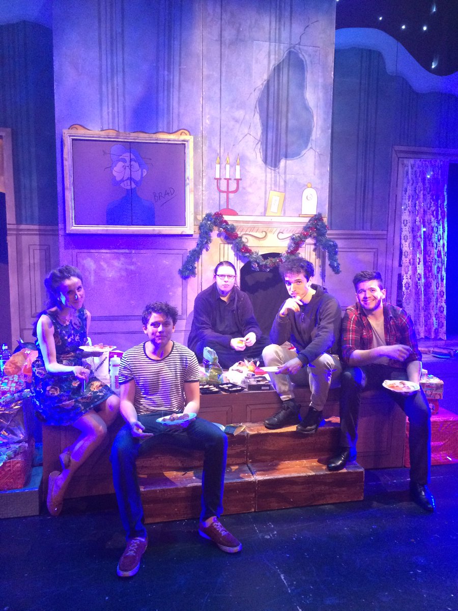 RDurbin16's tweet photo. Three shows, a Christmas buffet and half a Camembert. Thank you @SouthendTheatre and MERRY CHRISTMAS! Big up all the Bartleby Babes 🎄💋 https://t.co/3WQx409U2Z