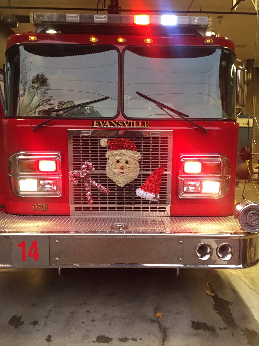 EFDLocal357's tweet photo. Local 357 would like to wish everyone a safe and Merry Christmas! #ChristmasEve #firefighters #local357 https://t.co/XSM7pXu4CC