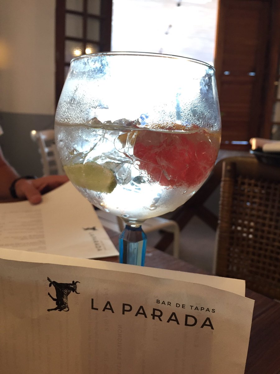 lindsaydibs's tweet photo. @LaParada_ZA camps bay. A winner. Merry Xmas https://t.co/4oE1rufkxg