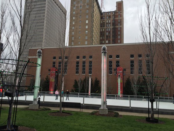 gotolouisville's tweet photo. The #HoLouDay weather is perfect for ice skating! Check out the rink this weekend at @HolidayInLou . #Louisville https://t.co/D5pfeUIk3X