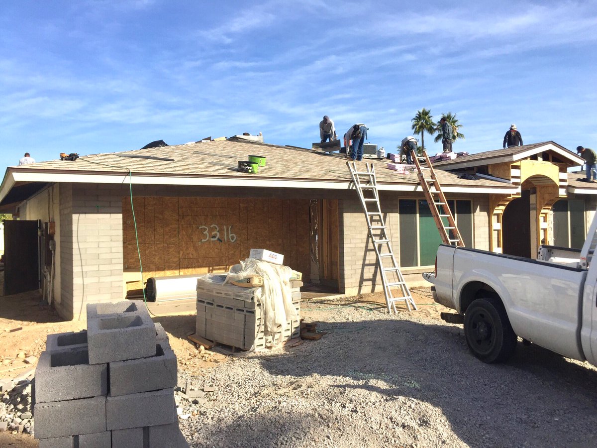 LrRoofing's tweet photo. LR Roofing just completed the roofing portion of this major renovation in North Phoenix with Owens Corning Duration shingle! https://t.co/pgEhqMrCt3