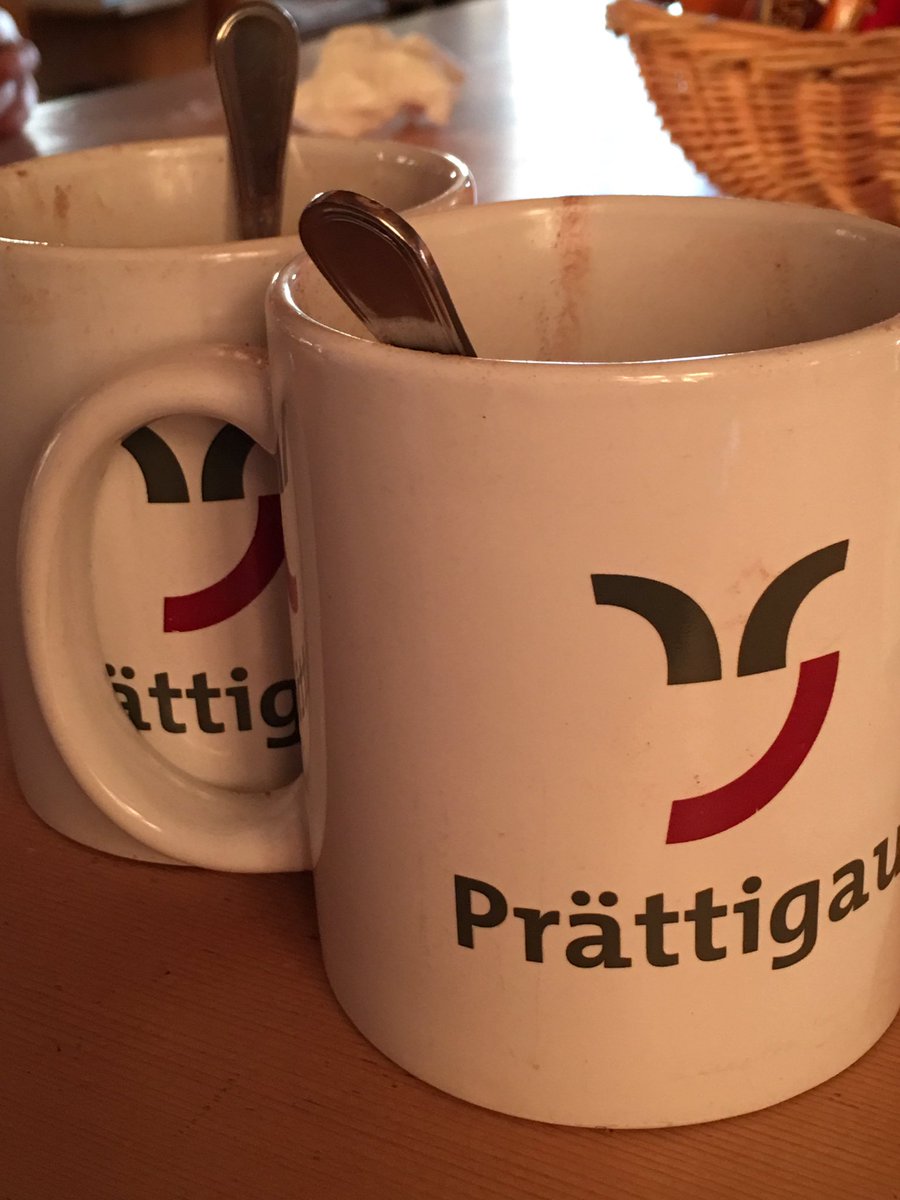 AlFreddy_Meier's tweet photo. #Partnunersee #schwarzeseis #einmalig #gschpunna @watea120 👍🏻👌🏻🎄⛸ https://t.co/sT5gG6914K