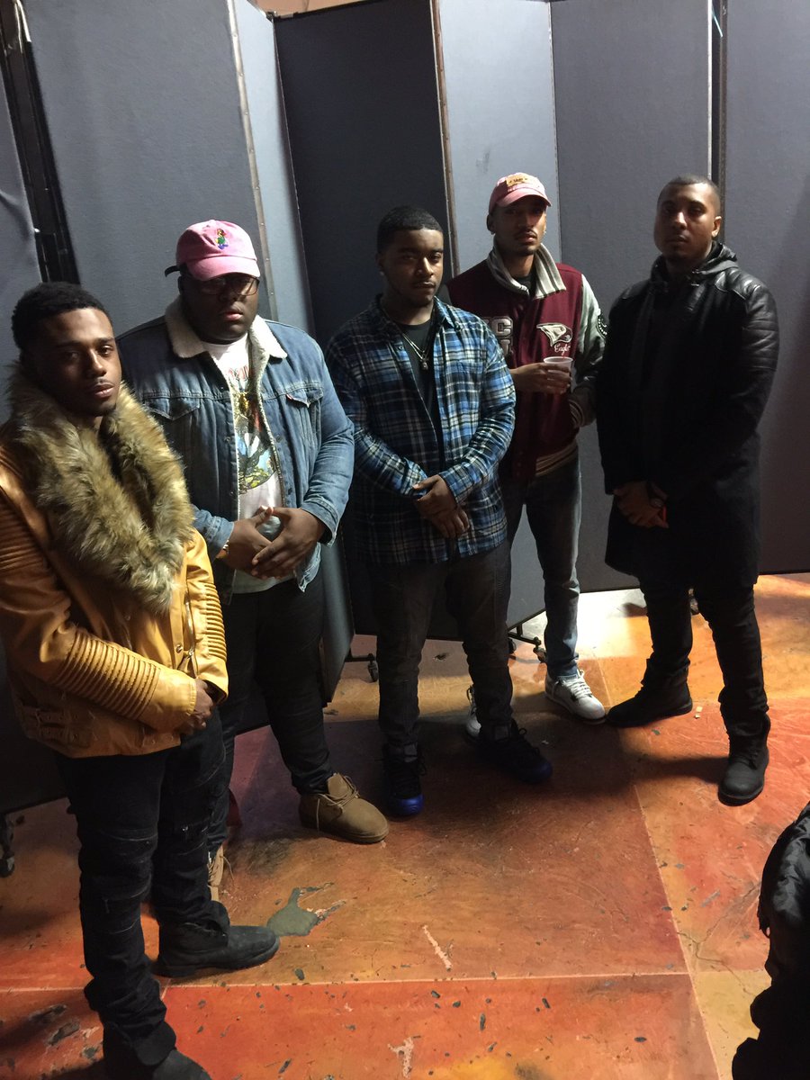 HooverxInternz's tweet photo. Fueled Up @LawCannon x @InternzChi #TrillWinter was a hit https://t.co/dndbextCF8