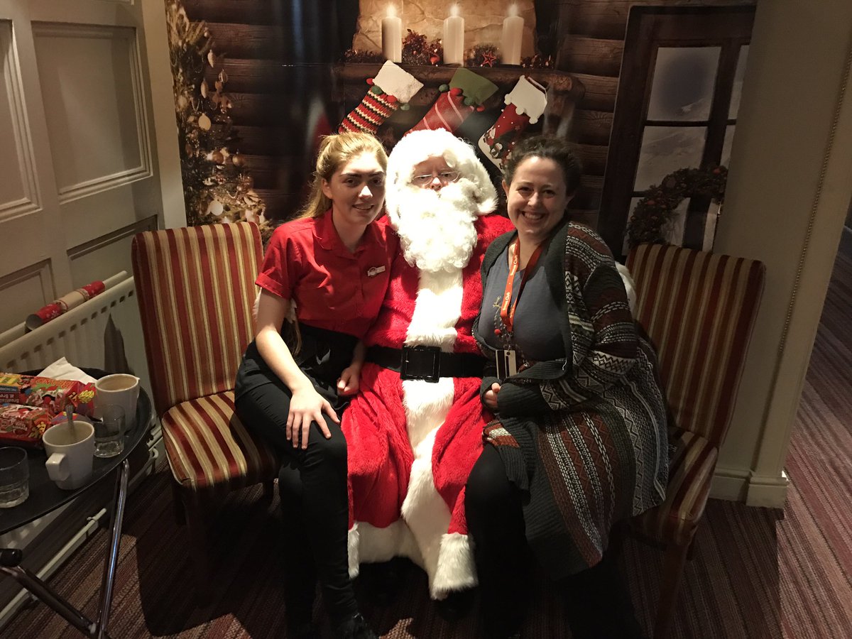 It's almost Christmas 🎄🎁 @castlelake1 we enjoyed our busy breakfast with santa and our home made treats from a regular <a href="/WeAreSUGM/">WeAreSUGM</a>