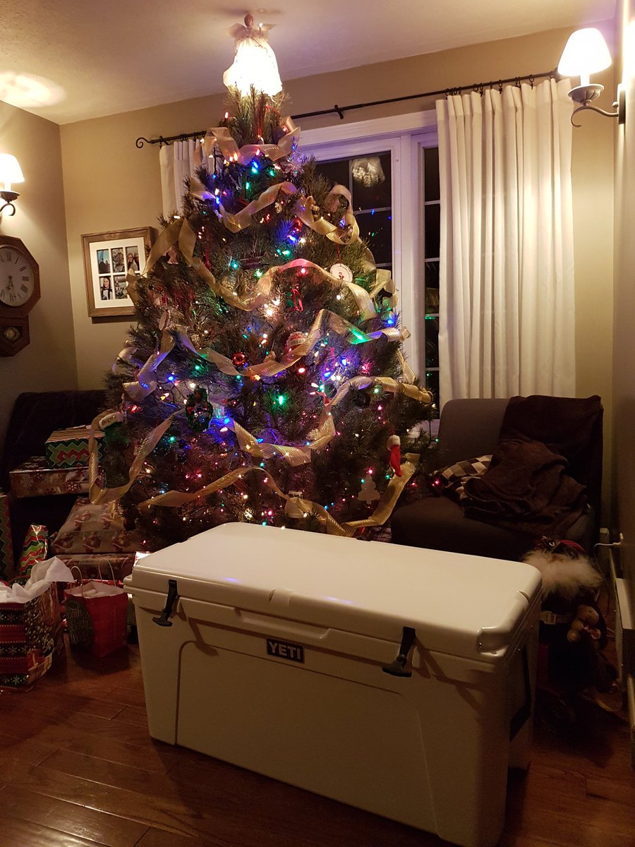 BuzzedBoarBBQ's tweet photo. Look what's under our Christmas tree!  @YETICoolers 125!
#BestWifeEver 
#yeti https://t.co/IZJeqZ9XCs