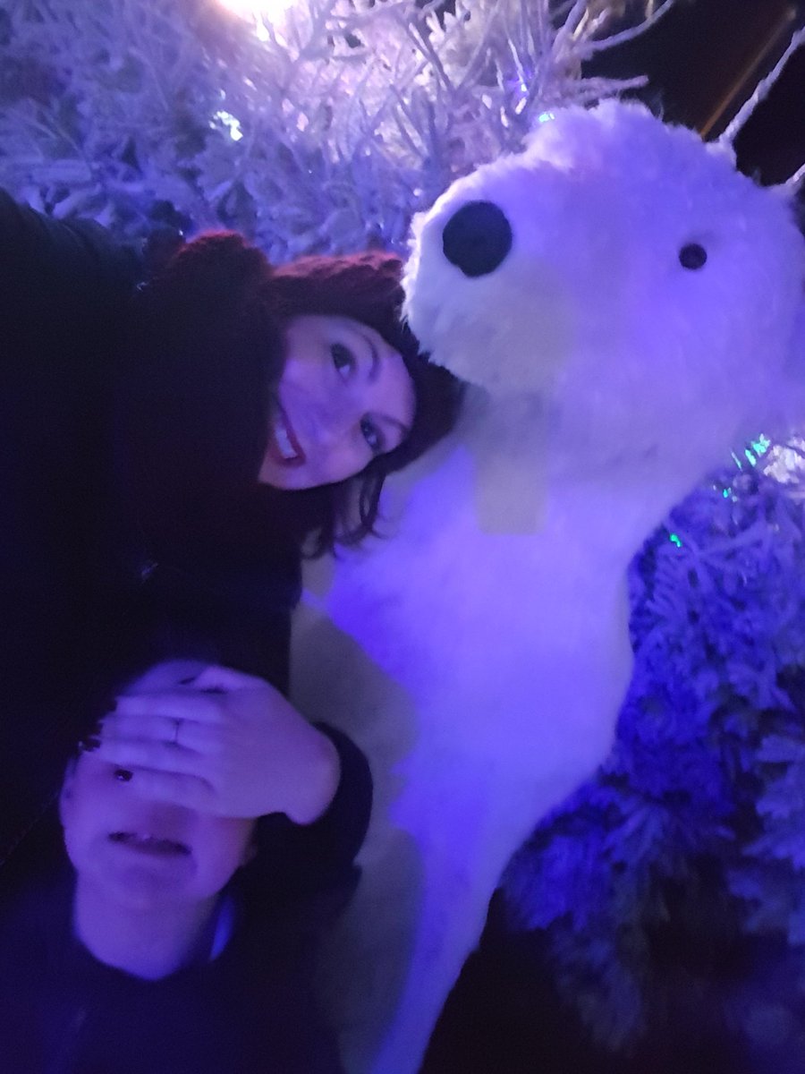 Kandel_Ange's tweet photo. Un reveillon au village de Noël en bord de plage... c'est plutôt cool 😀💙🎄🎉
@portbarcares #changementdeprogramme # https://t.co/pGnszhwFin