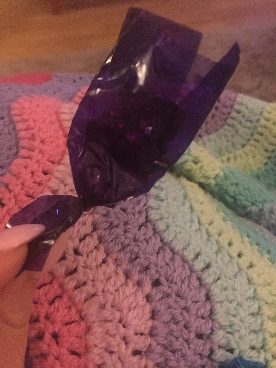 amyh_93's tweet photo. Our house was devastated to find there was only 1 purple one in the tub and it looked like this @QualityStreetUK #nothinginthere ๐๐๐๐ https://t.co/PcIuQVDomr
