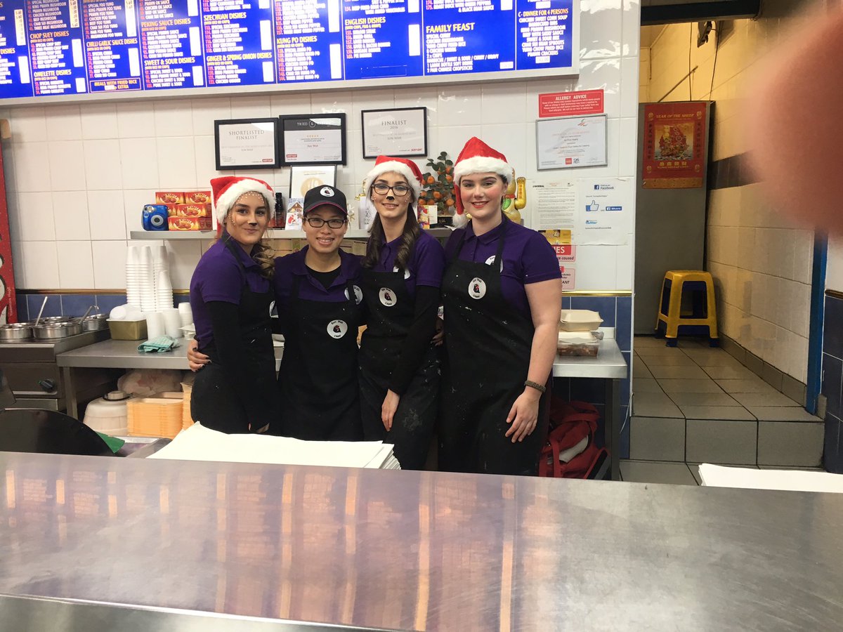 Merry Christmas and a very happy new year from team of Sun Wah Chippy !!!🎉🎉🎉