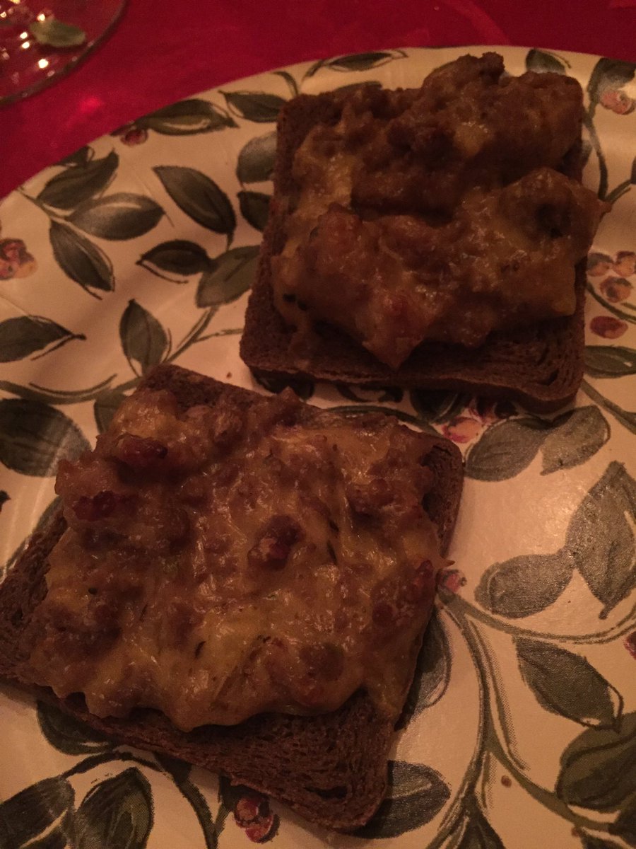 LLobert25's tweet photo. @HurricaneStiz look what you're missing #poopbread https://t.co/4hO5VQOGL3