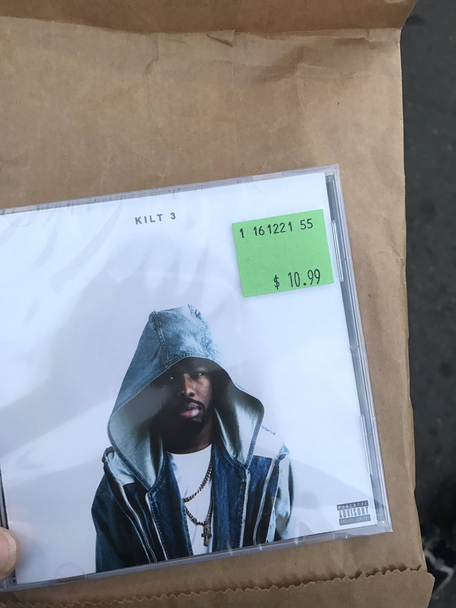 ygtash's tweet photo. u know i had to cop that #kilt3 @IAMSU 🎶🎉 https://t.co/cWnqLJrjou