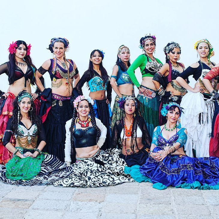 mittieroger's tweet photo. Tribe vibe 💃👭💜
.
.
#seanandmittie #sanmiguedeallende #mexico #dance #dancers #performancea… https://t.co/LYvnTgu5v1 https://t.co/ttbCHw24Vb