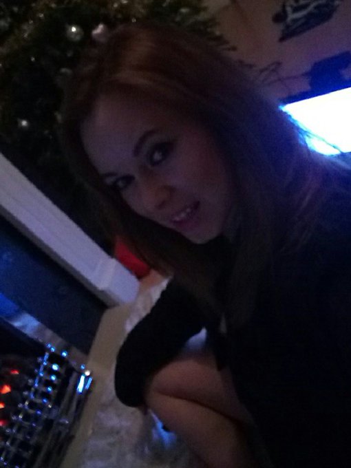 Up late wrapping presents 🌃🎁🎄☎️🔭 with the odd filthy cam show and dirty talk see me till late on adultwork<a href="/tag/milf"class="tags"><span>#milf</span></a>