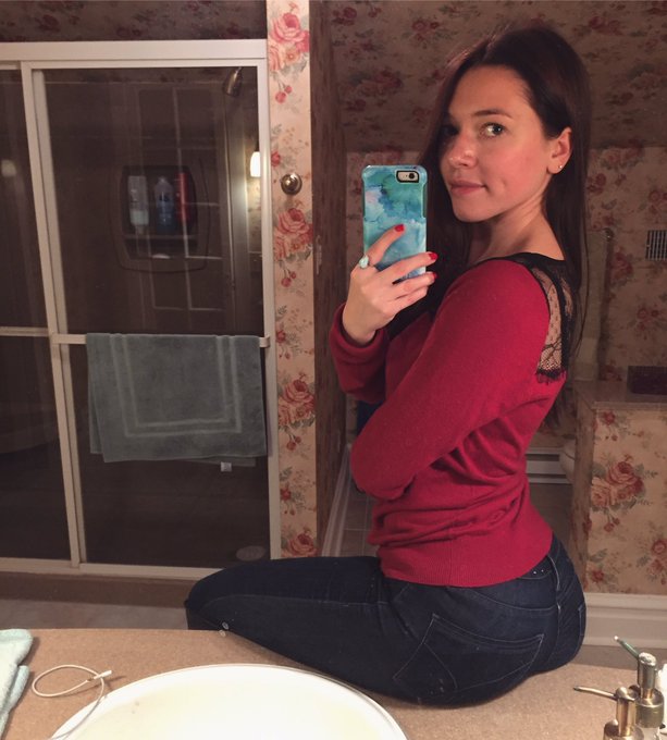 Happy holidays! ❤❤❤ https://t.co/cfXoAxfRAb<a href="/tag/tbt"class="tags"><span>#tbt</span></a>