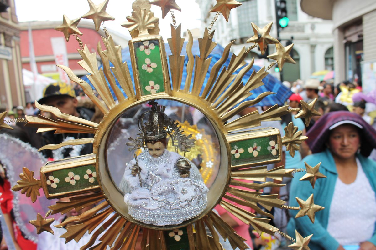 RamonNavarroC's tweet photo. #PaseDelNinoViajero #24dic #Cuenca2016 #Ecuador https://t.co/YnBHFEG4Qu