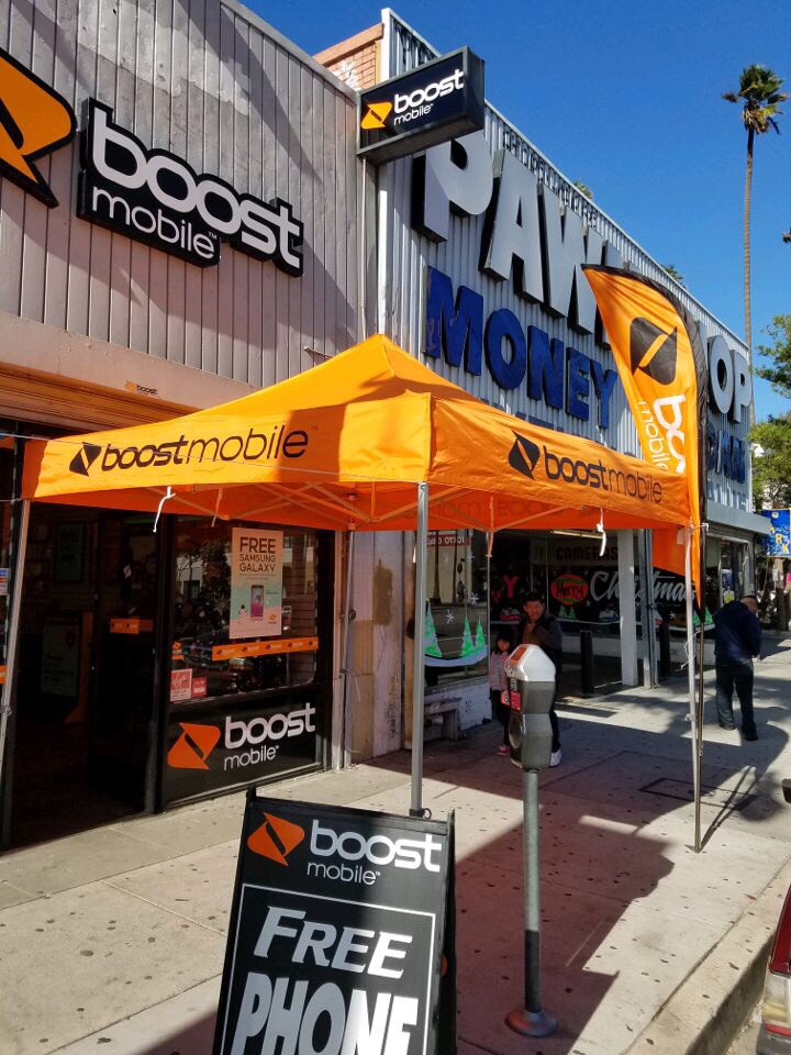marissa_spg's tweet photo. Blue skies in #Wilmington tent event! 🎁🎁📱🎁🎁 @ Avalon Wireless #WhereYouAt? Get #UnHookD @meda_jessica @prailpcs @kkwestisbest https://t.co/kSEiVRGNCb