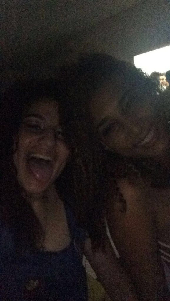 LariSilva78's tweet photo. Se eu nΓ£o lembro eu nΓ£o fiz π» #sobreontem #comaputa β€ @Fabyy1110 https://t.co/YEta8tHZMo