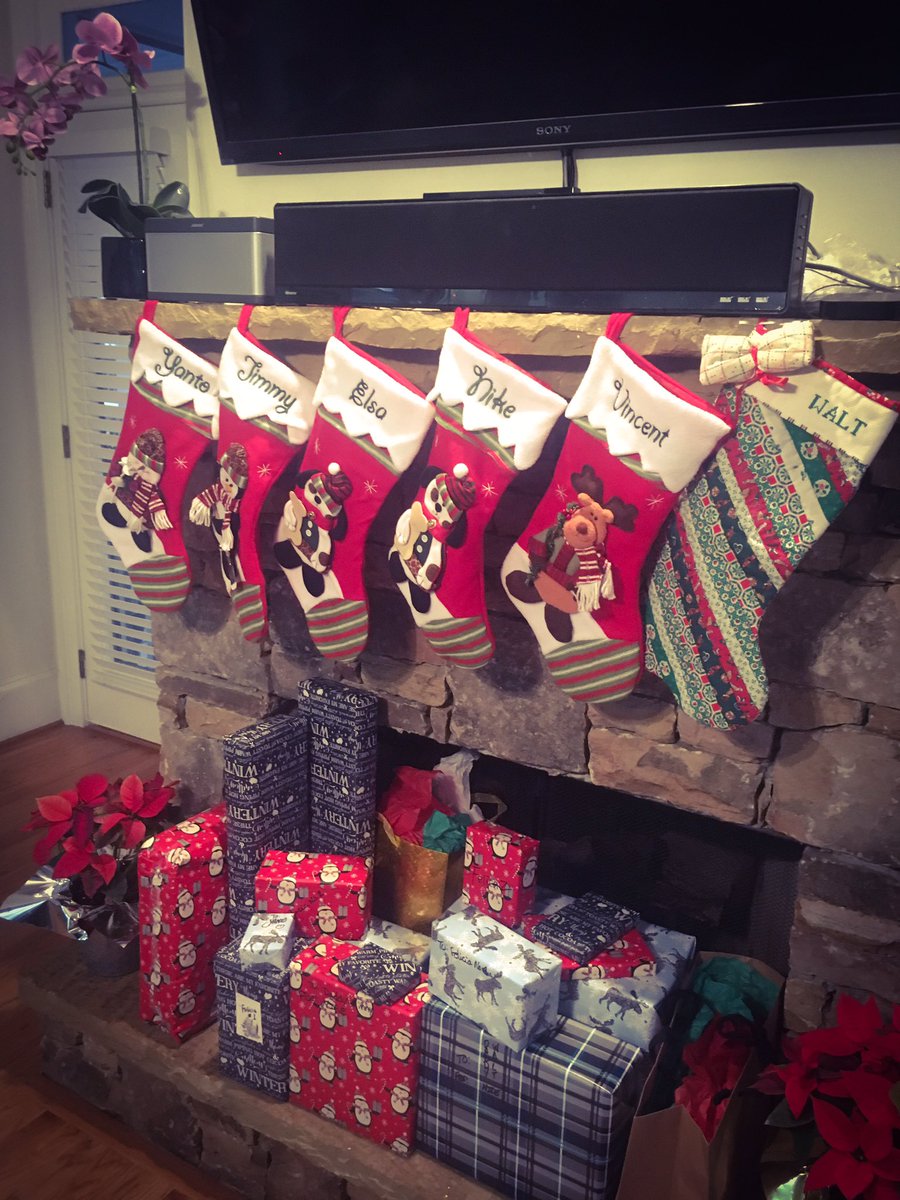 vin8608's tweet photo. Merry Xmas !!! https://t.co/Cngkj1DnWp