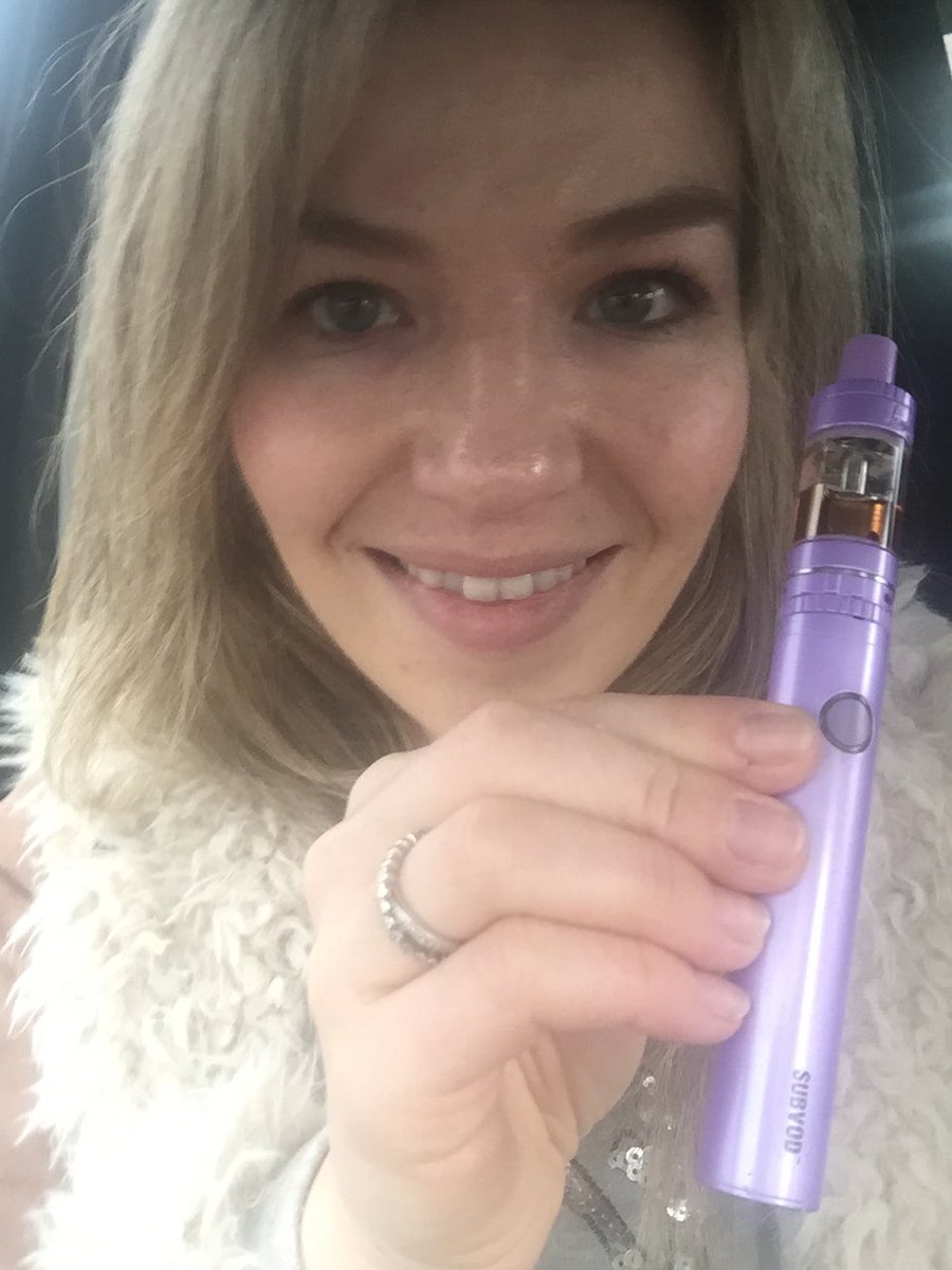 Santa came early! Happy Christmas guys! 💨🎅🏻❤xo #newSubvod #purple #presents #luckygirl #VK