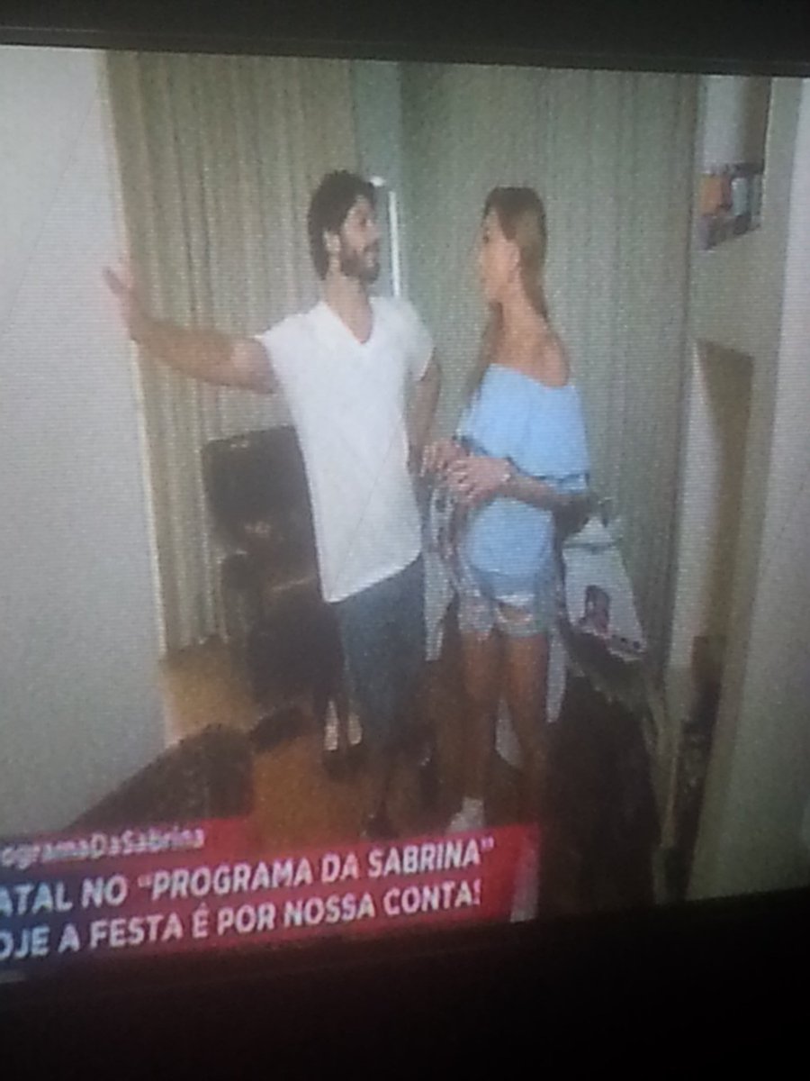 AudreyFernanda6's tweet photo. #ProgramadaSabrina  adoro vcs ^-^ https://t.co/o4GhdZp86f