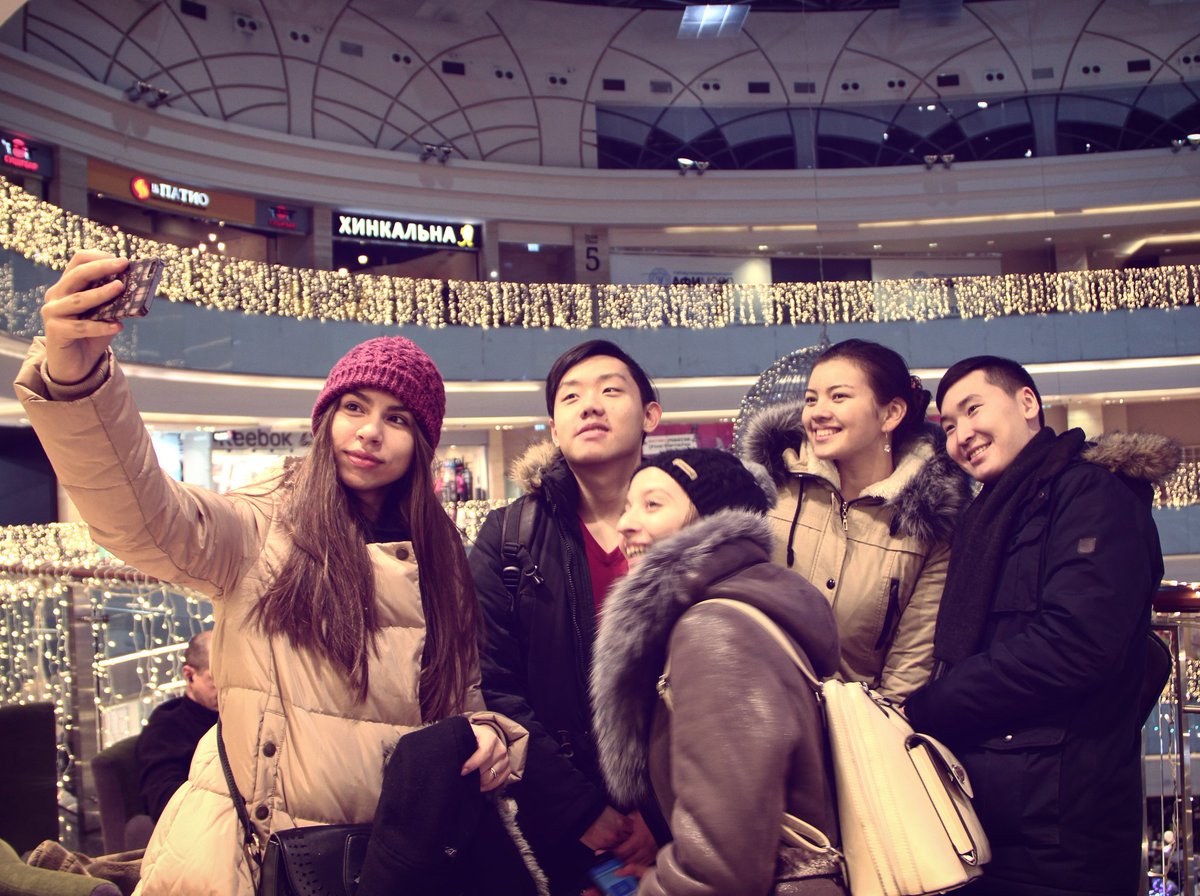 gubkin_spe's tweet photo. 🔊Let the New Year brings you many new discoveries!🎅 #spe #gubkin #gubkin_spe #spegram #SPEmembers #OGH2016 https://t.co/3A2wDGlemU