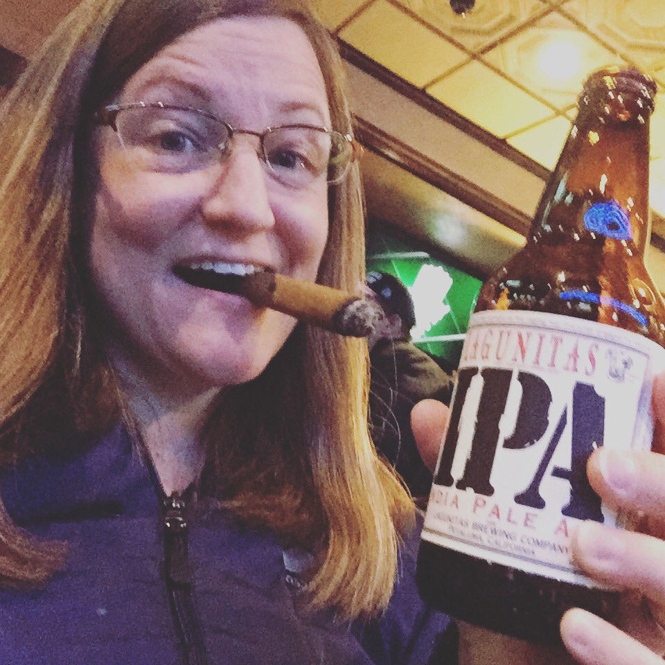 erinnstumpf's tweet photo. Keeping Christmas Eve classy... #wheninReno https://t.co/bHhqWCKCz6