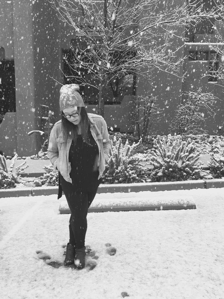 EmSushi7's tweet photo. #KimDaily #EmDaily ❄️❤️ https://t.co/iFM8yw4ZVv
